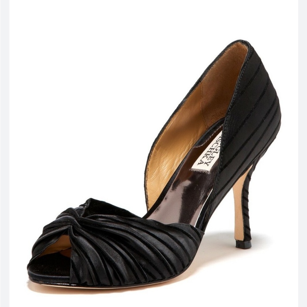 BADGLEY MISCHKA BLACK RYBA PLEATED SATIN PEEP TOE HEELS